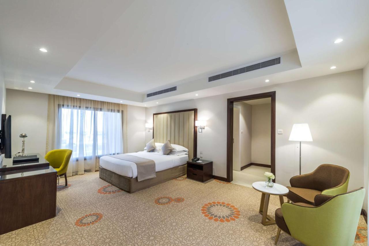 Best Western Plus Al Qurayyat City Center מראה חיצוני תמונה