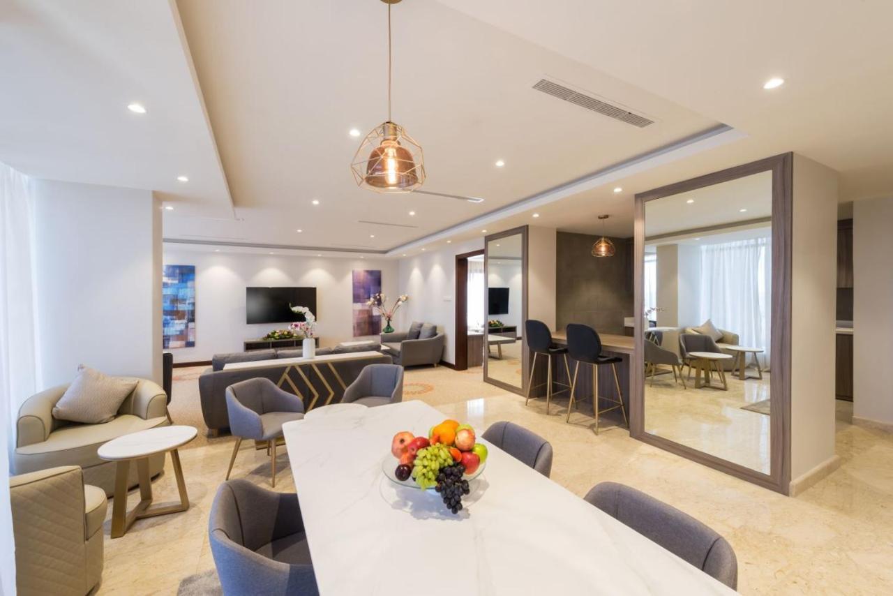 Best Western Plus Al Qurayyat City Center מראה חיצוני תמונה