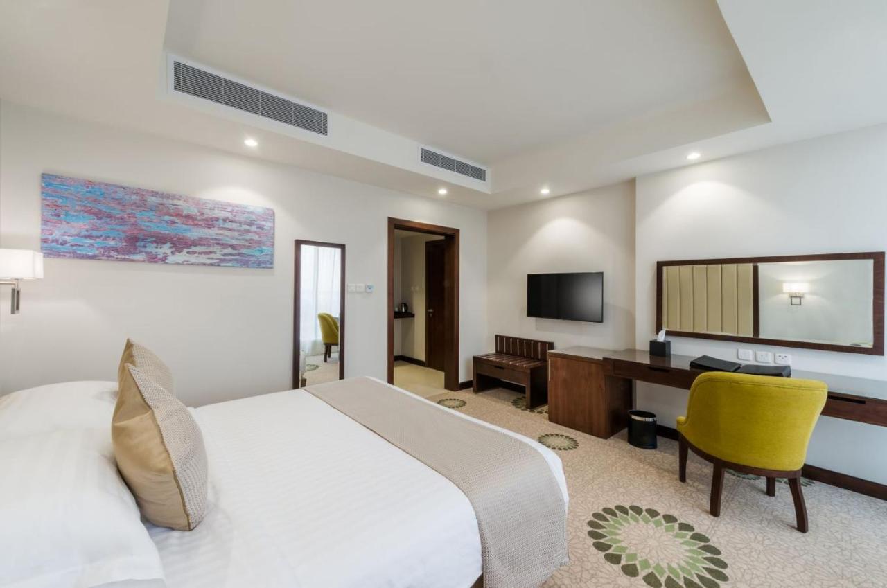 Best Western Plus Al Qurayyat City Center מראה חיצוני תמונה