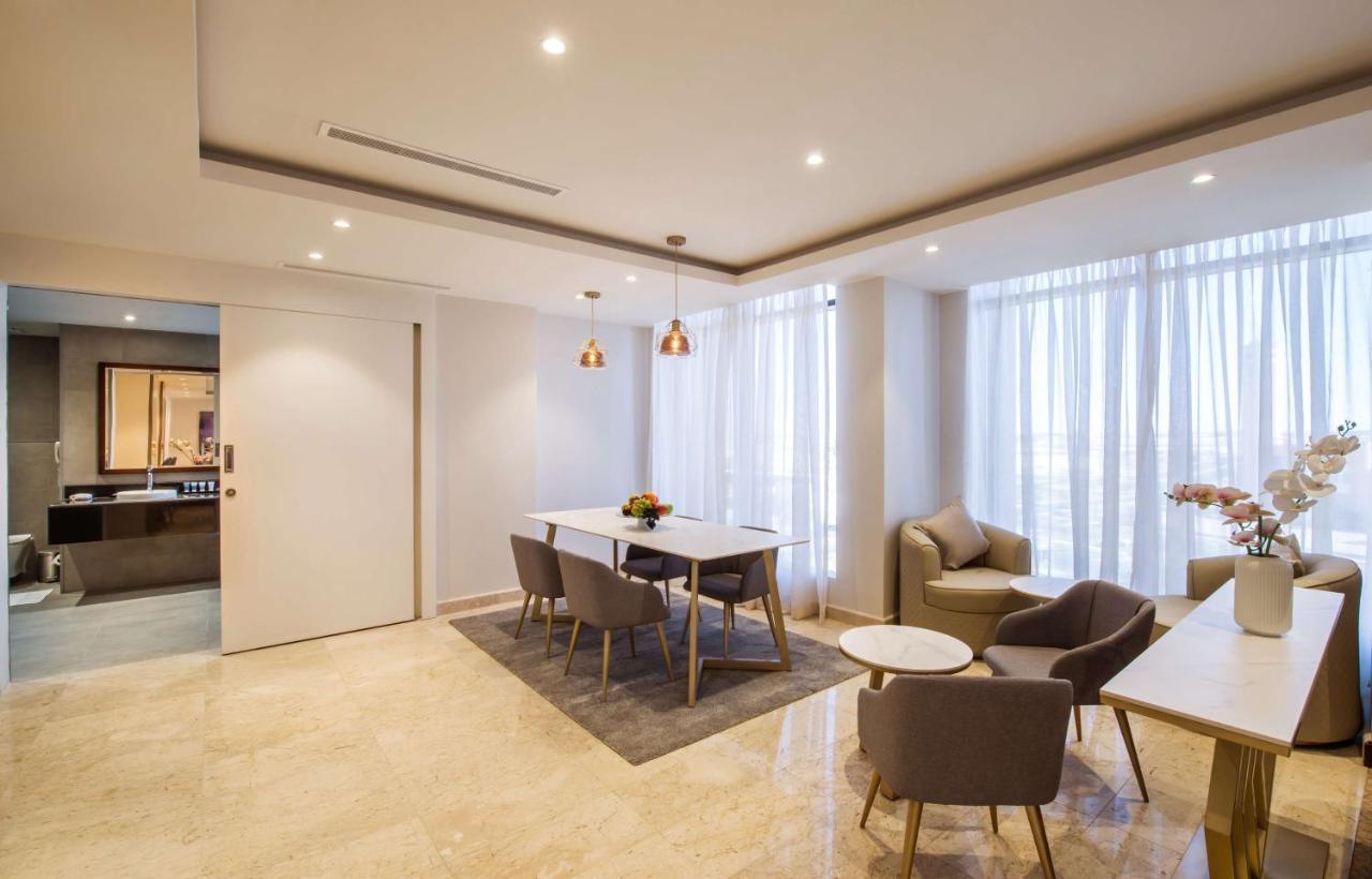 Best Western Plus Al Qurayyat City Center מראה חיצוני תמונה
