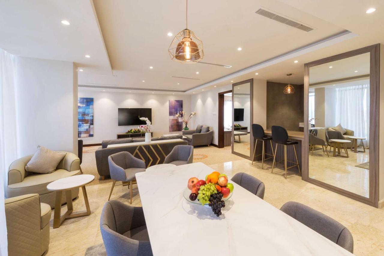 Best Western Plus Al Qurayyat City Center מראה חיצוני תמונה